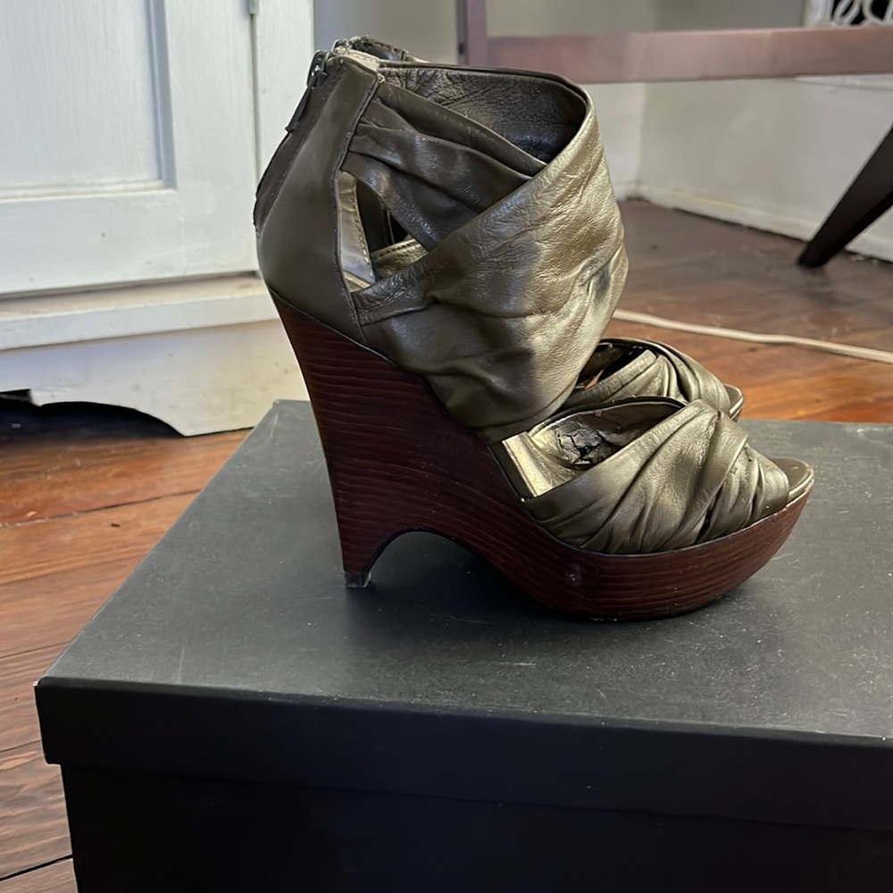 Pelle Moda Griffin Army Sheep Nappa criss cross wedge sandals size 6.5M